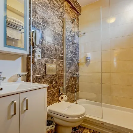 Cihangir Hotel 4*