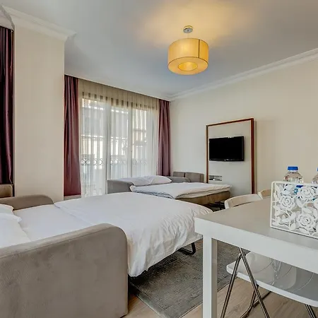 Cihangir Hotel 4*